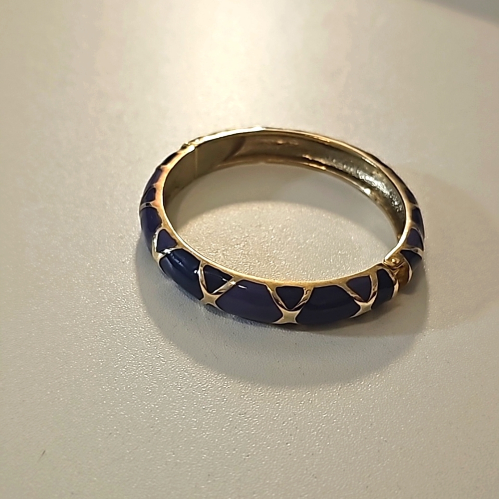 Vintage Gold Tone Enamel Cuff Clamper Bracelet.